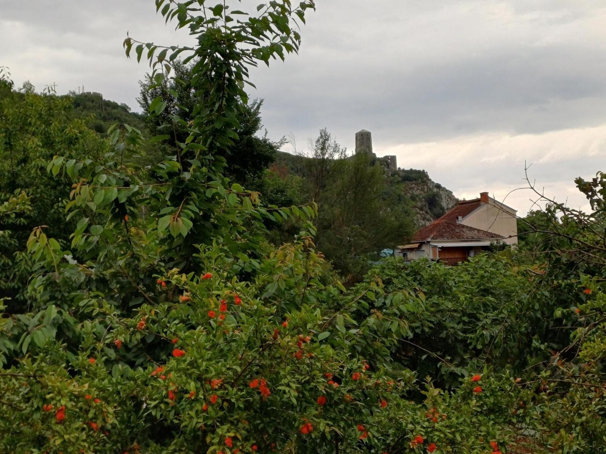 Apartmani Pocitelj Capljina Bagian luar foto